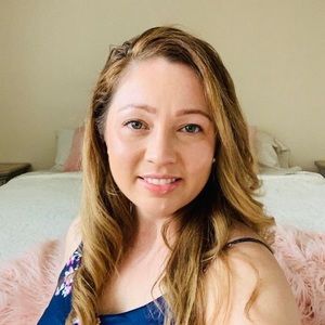 Meet your Posher, Valentina